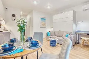Golden Hour Apartments- Plac Słowiański 26 - 斯维诺乌伊希切