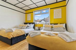 Heart of Acton - Free Parking - Perfect for Contractors