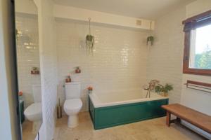 Maisons de vacances Grande maison familiale avec piscine en Provence : photos des chambres