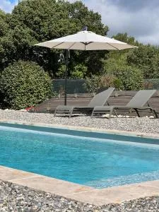 Grande maison familiale avec piscine en Provence - 罗尼