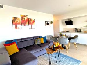 Impresionante apartamento con vistas a la piscina