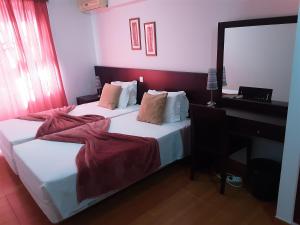 Twin Room with City View room in Residência Machado