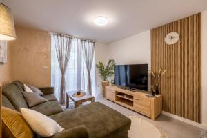 Olive Shade - Apartment near the Beach