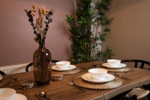 Historic Turkish Baths Retreat - City Centre - Free Parking