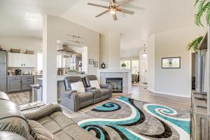 8 Mi to Dtwn Reno Cozy Sparks Escape with Fireplace