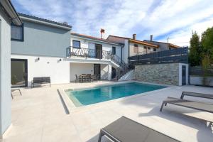 Villa Meri with private pool and sea view