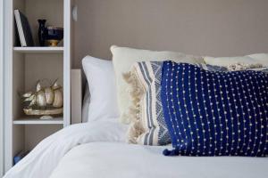 Suite Maximo azul Cibeles AC in front of Contramar