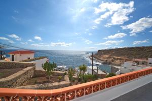 Puerta del Sol La Caleta