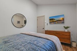 3BR, Lakeview, Hot Tub, Nintendo Switch - Deer Haven Poconos Retreat