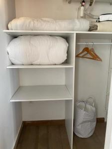Appartements 66C1 - Stay in a chateau : photos des chambres