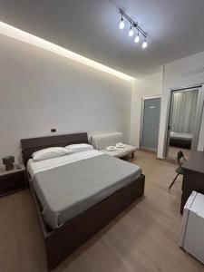 Binario 14 Piazza Garibaldi