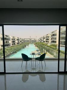 Luxurious Lake View Flat 3 Bedrooms Gated Compound96