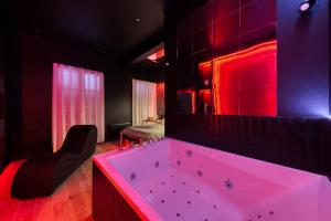 Appartements Secret Suite Deluxe - Jacuzzi : photos des chambres