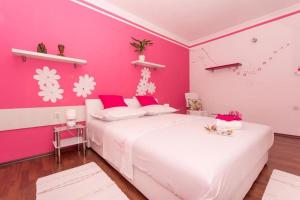 Apartments with parking space Okrug Gornji, Ciovo - 22799