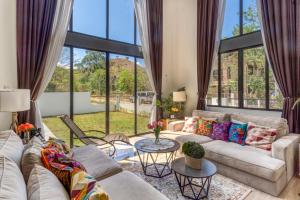 Adoras Place - Sleeps 16