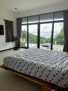 Luxurious Pool villa with great sea view