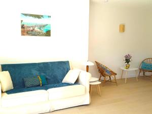 Maisons de vacances Maison Cosy, Renovee, Proche Plage et Centre, Jardin, Animaux Bienvenus - FR-1-652-19 : photos des chambres