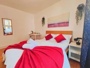 Crystal's Cozy Room - Canvey-on-Sea