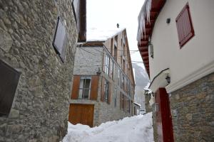 Val Arties 1 by FeelFree Rentals