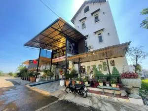 Phú Gia Hotel Bảo Lộc - Konteh Sre Pong