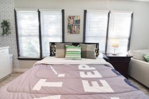Sweet 1BR 1BA 5 min to lake 20 min to downtown CLT