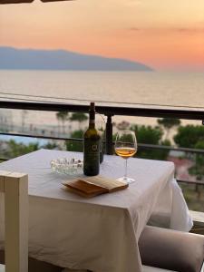 Soleil - Sea View Studio with Balcony