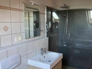 Holiday home with garden terrace near Baltic Sea