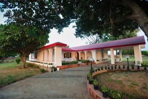 De Vivendi Farm- A Rural Luxury Farmhouse Getaway