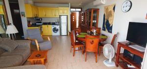 Seaview Condo B63