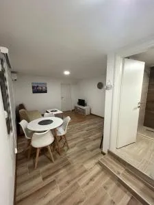 Apartman Dušan Trebinje - Police