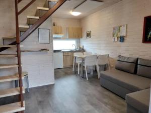 Holiday homes in Mi dzyzdroje for 4 people