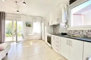 Domniki's Sea House - Evkarpía