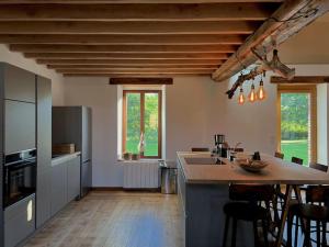 Maisons de vacances Domaine Solognot avec Bar, Sauna, Jacuzzi, Piscine : photos des chambres