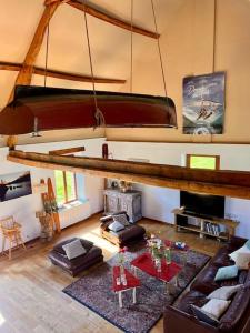 Maisons de vacances Domaine Solognot avec Bar, Sauna, Jacuzzi, Piscine : photos des chambres