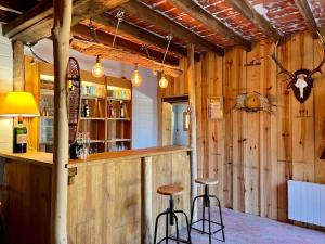 Maisons de vacances Domaine Solognot avec Bar, Sauna, Jacuzzi, Piscine : photos des chambres