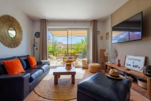 Lou Karo - Piscine partagée - Parking privé