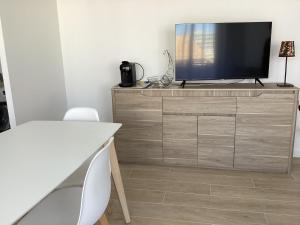 Les Embruns Appt 1ere ligne Carnon parking gratuit wifi