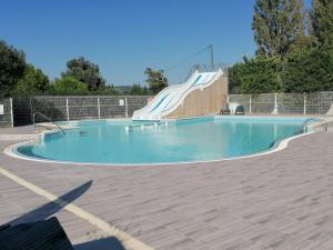 Campings Mobil Home Les salins de la gardiole : photos des chambres