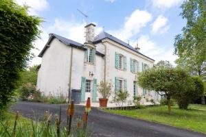 La Charmille - Grande maison bourgeoise, 35 Kms du Futuroscope