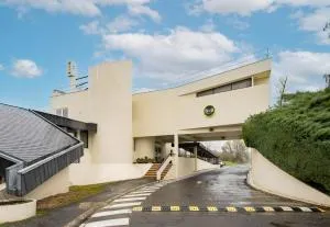 B&B HOTEL Valenciennes Sud - 珀蒂福雷