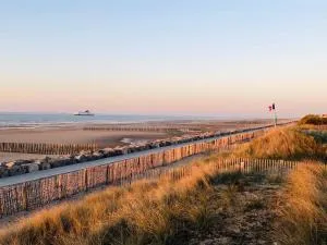 Au pied du Cap, les pieds dans l'eau - 埃斯卡勒