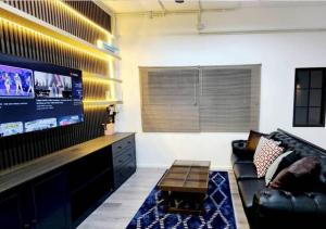 Lasalle House - 4- storey entire house with rooftop 200 sqm Suvarnabhumi airport ,BTS