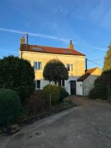 Family Getaway at Working Farm - Monk Fryston