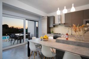 Villa Aria - family friendly in Pula for 6 people with private swimming pool