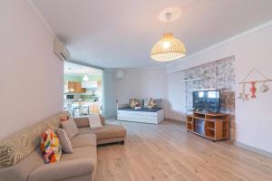 Patio da Rocha - Silhueta Citadina