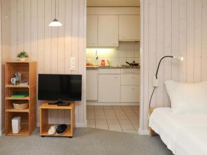 Apartment Suzanne Nr- 21 by Interhome