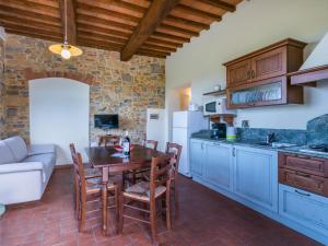 Apartment Dante by Interhome