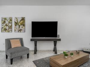 Apartment Marbella Real by Interhome