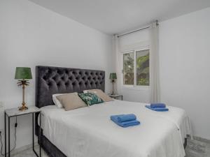 Apartment Marbella Real by Interhome