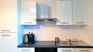 Appartements Joli F2 plein centre cote gare-Climatisation : photos des chambres